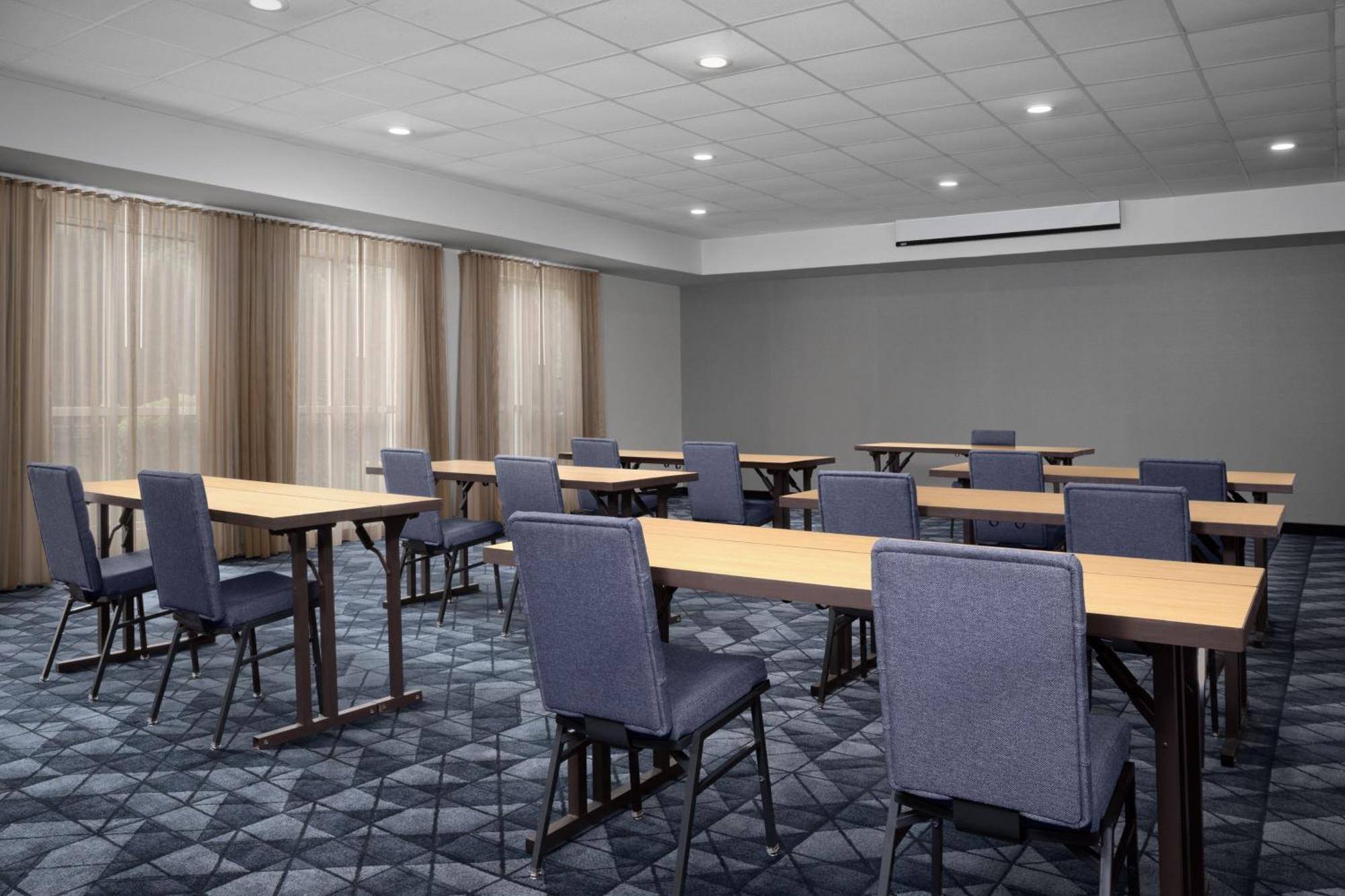 Hotel Courtyard By Marriott Philadelphia Bensalem Esterno foto
