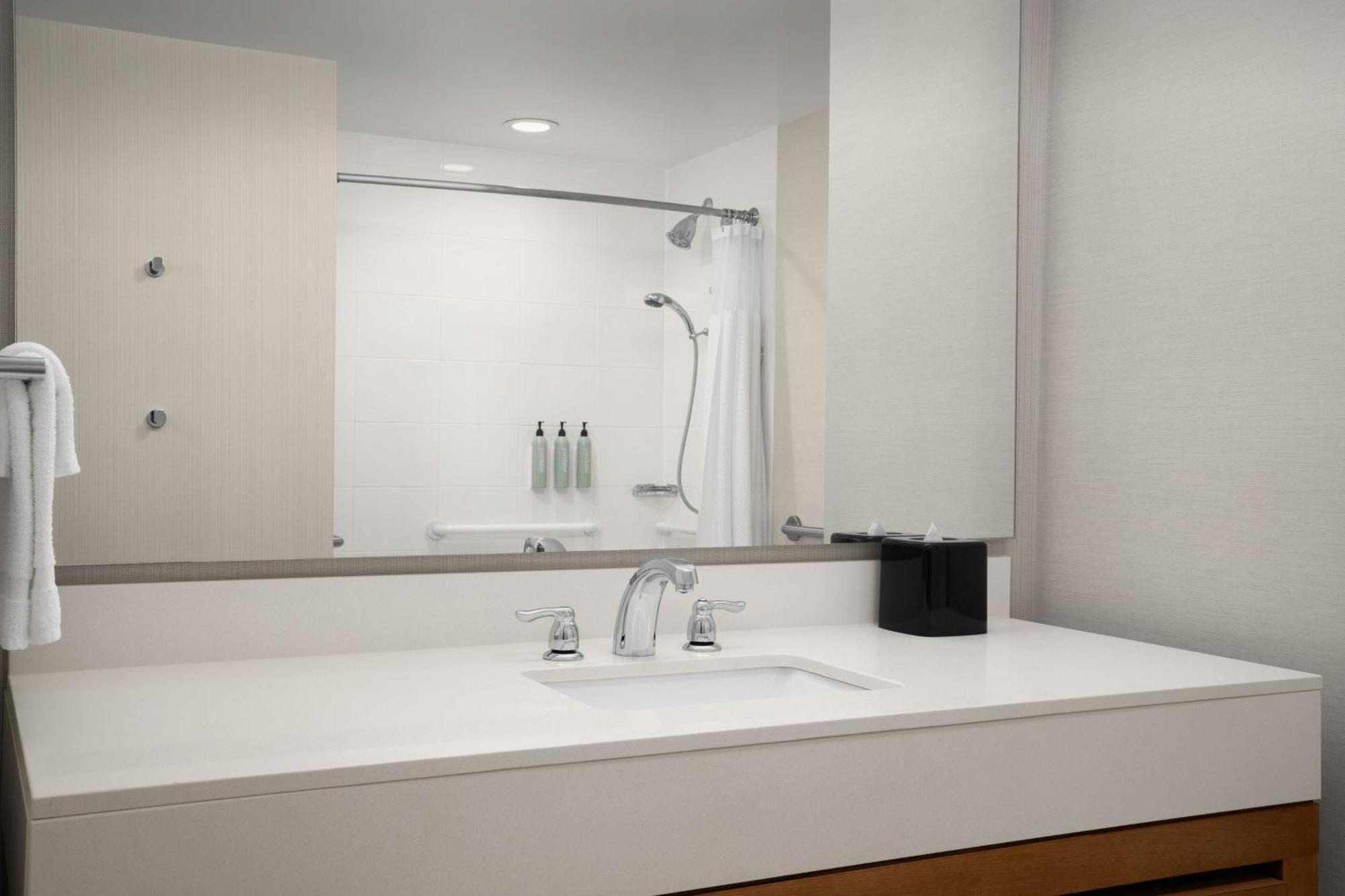 Hotel Courtyard By Marriott Philadelphia Bensalem Esterno foto