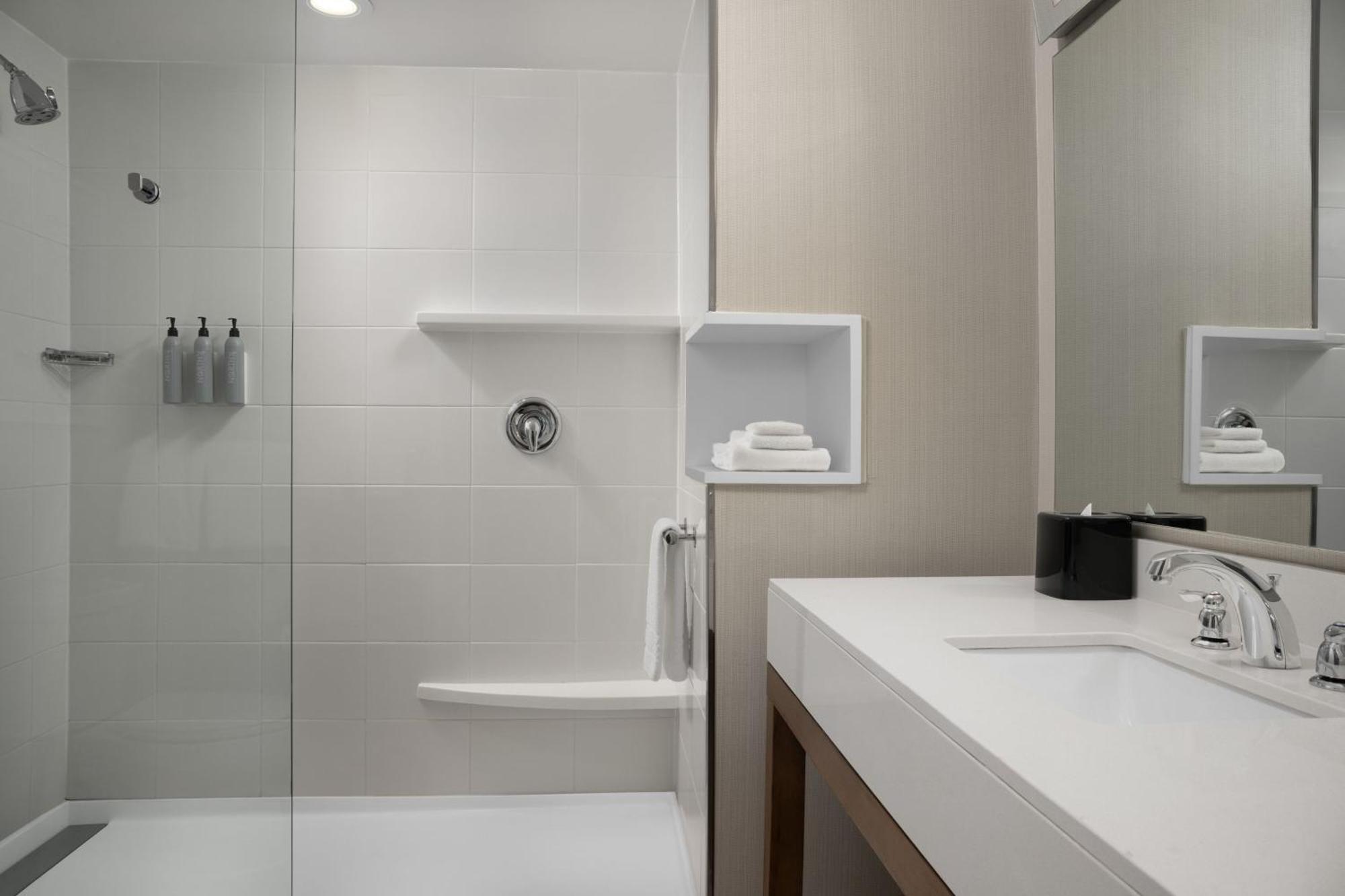 Hotel Courtyard By Marriott Philadelphia Bensalem Esterno foto