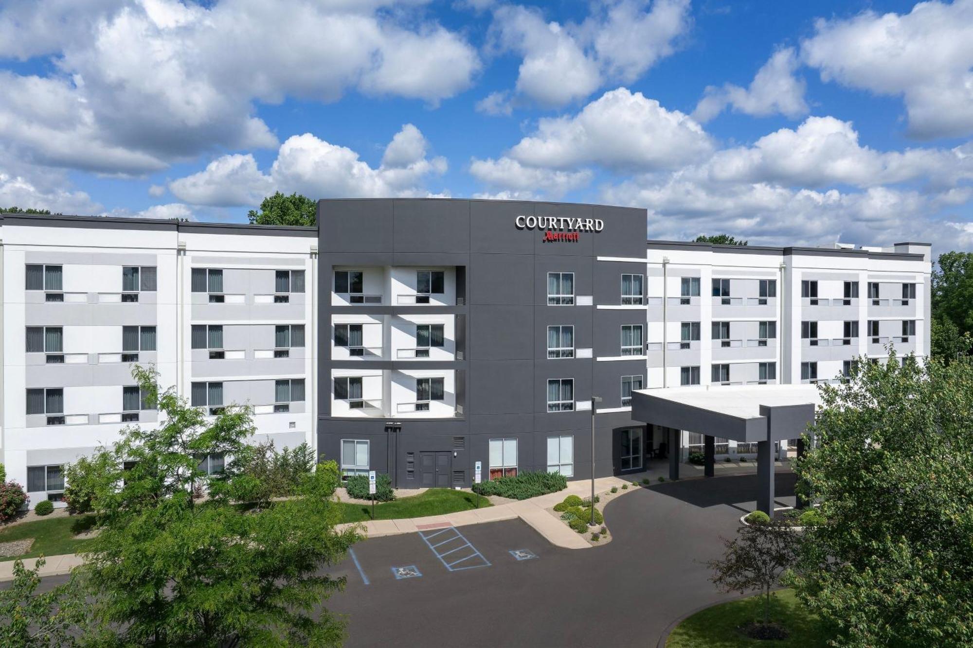 Hotel Courtyard By Marriott Philadelphia Bensalem Esterno foto
